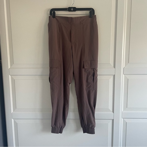 Athleta Brown Chelsea Utility Jogger Lifestyle Travel Pant 30743. - Picture 2 of 6